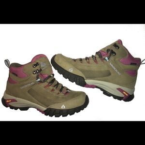 *NWOT* Vasque Talus Trek Ultra-Dry Hiking Boots